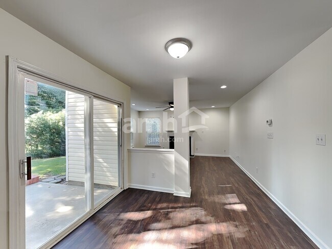 Building Photo - 123 Nahcotta Dr