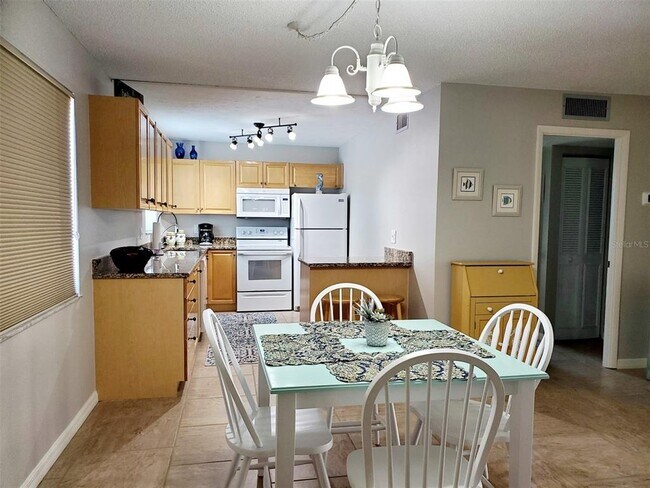 Foto del edificio - 4210 Ironwood Cir