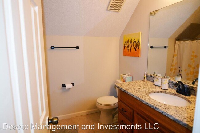 Foto del edificio - 3 br, 2.5 bath House - 8245 Lance Cove