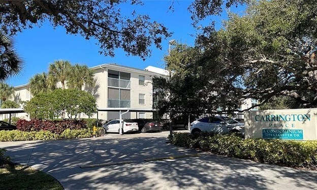 Building Photo - 7294 Cloister Dr