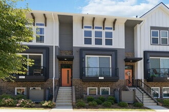 Building Photo - 371 S Bruns Ave