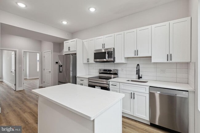 Building Photo - 1840 N Gratz St