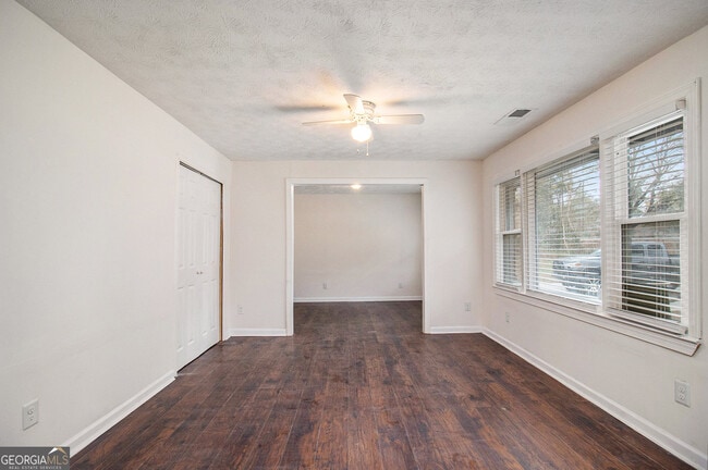 Foto del edificio - 2087 Austin Dr