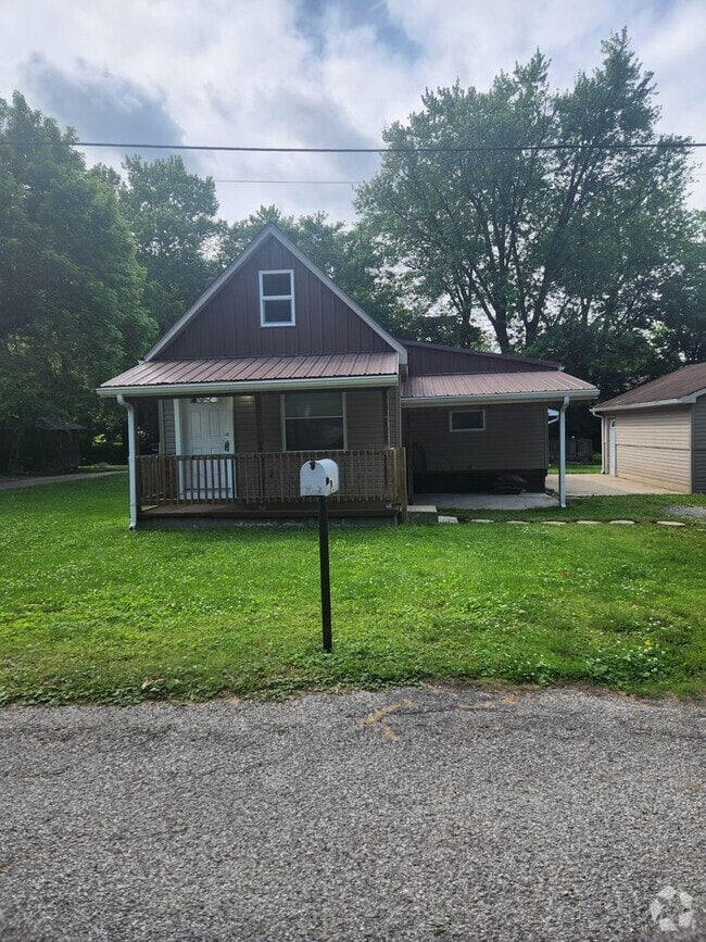 Building Photo - 2426 McLean Ave