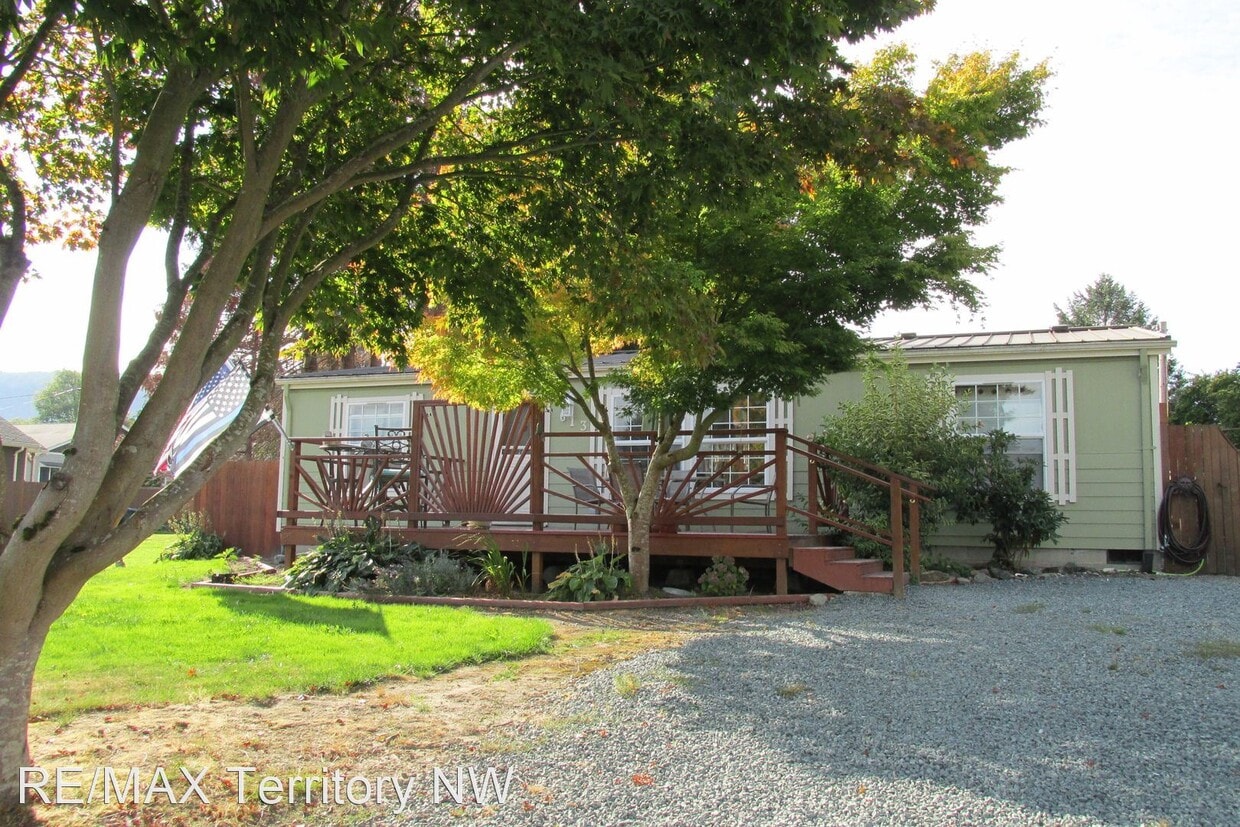 613 Alexander St, Sedro Woolley, WA 98284 House Rental in Sedro