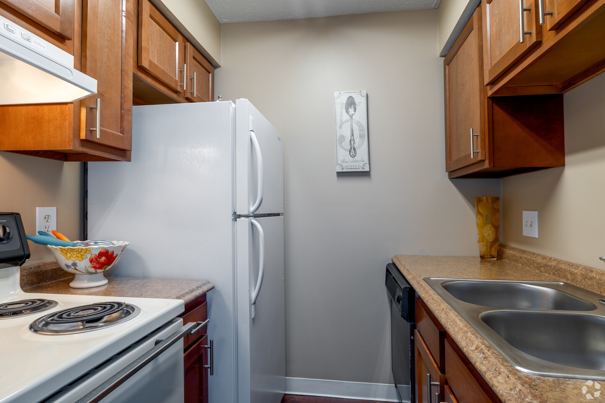 Hillbrook Apartments – photo 4