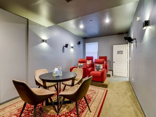 Building Photo - 4 Bedroom Single Family Home in Fountain H...