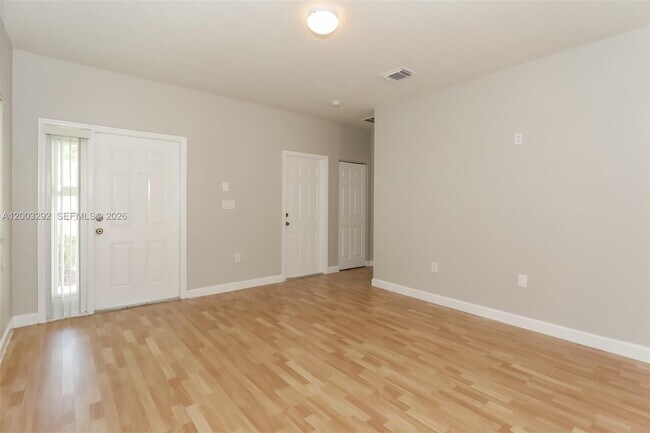 Foto del edificio - 3168 NE 4th St