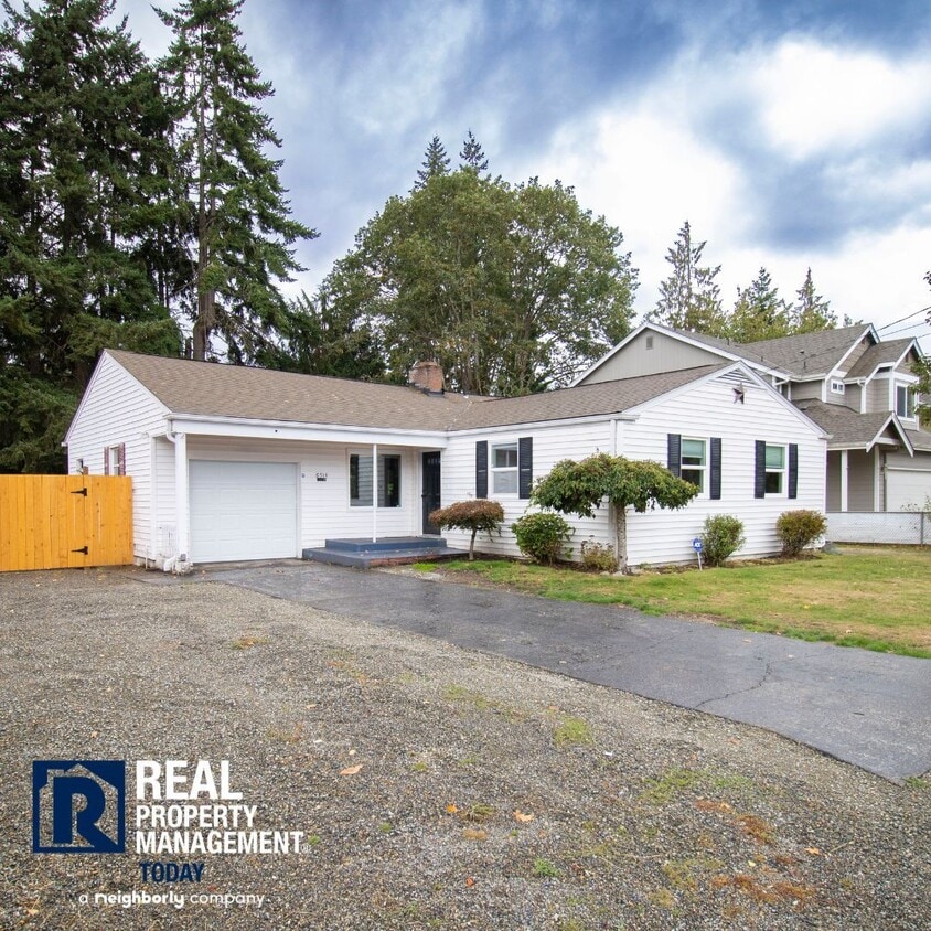 Foto principal - Charming 3 Bedroom Move In Ready!