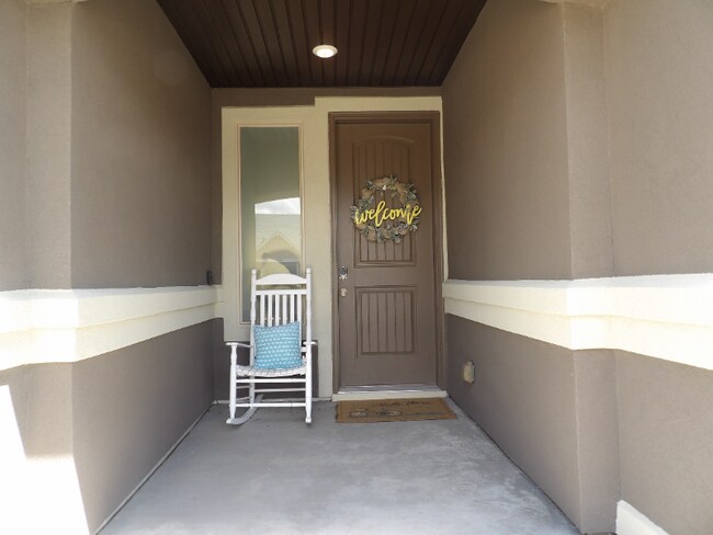 Building Photo - 6520 Golden Briar Ln