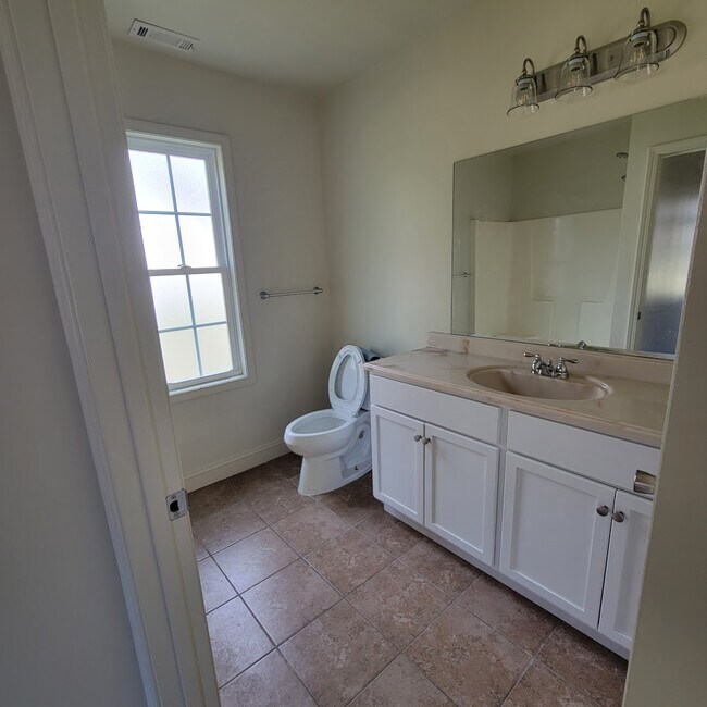 Foto del edificio - 202 Cathey Rd