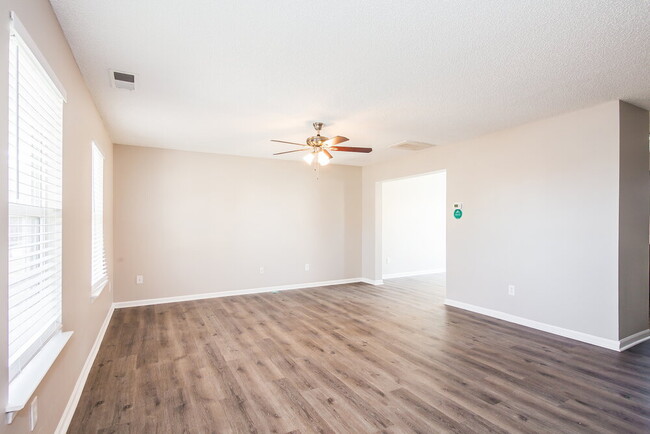 Foto del edificio - 427 Amhurst St SW