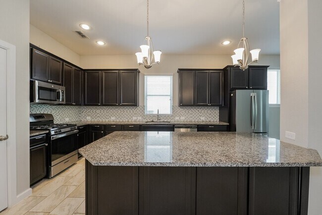 Foto del edificio - 415 Rocky Briar Ct