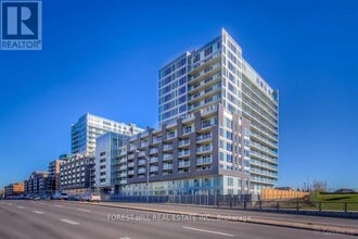 Building Photo - 565 Wilson Ave