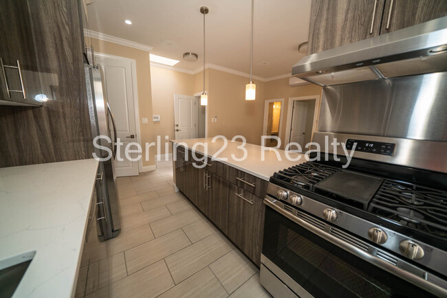 Building Photo - 2167 36th St