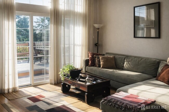 Building Photo - 22 Breckenridge Ln