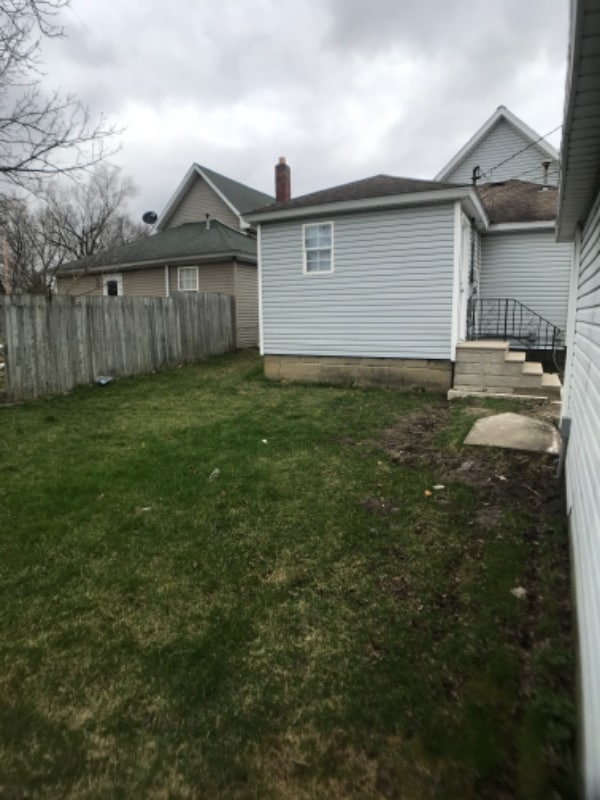 Building Photo - 315 N Werber St