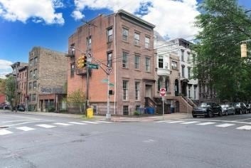 Building Photo - 274 Barrow St