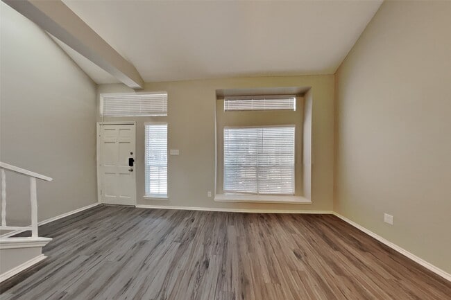 Building Photo - 4327 Palmer Plantation Dr