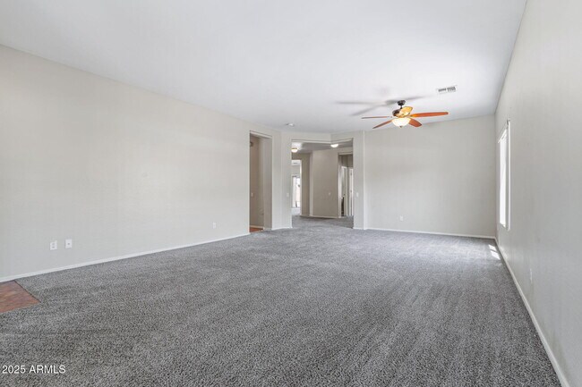 Foto del edificio - 2007 N 94th Ln