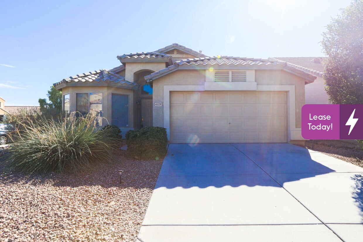 Primary Photo - 41229 Walker Way