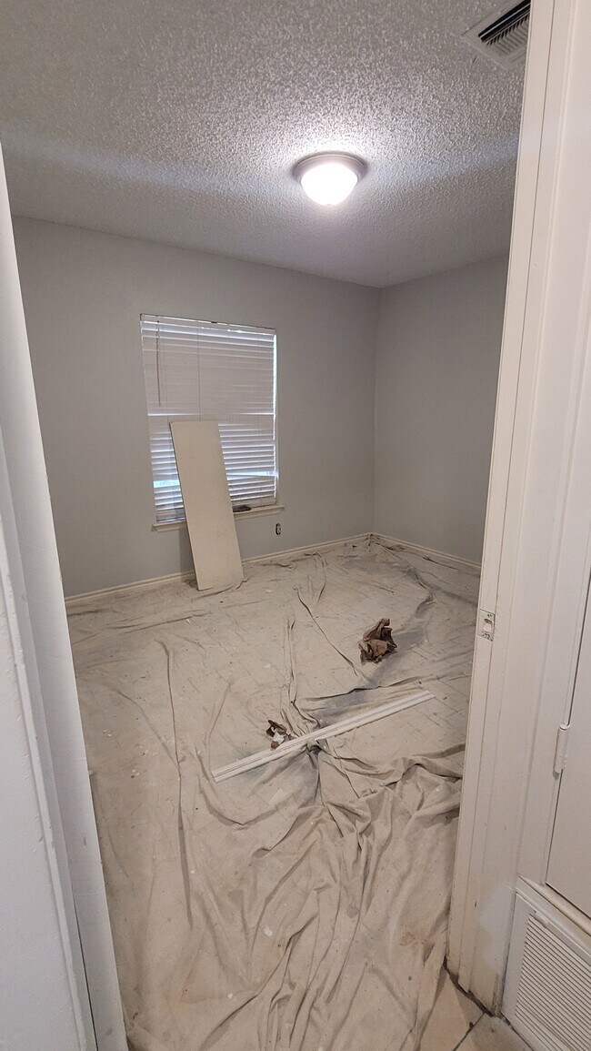 Building Photo - 10562 Bounty Dr
