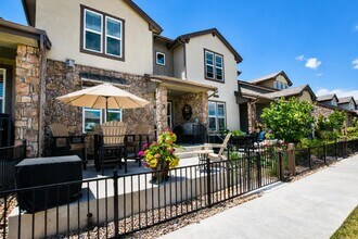 Building Photo - 6245 Vernazza Way