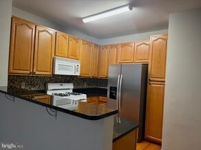 Building Photo - 46190 Walpole Terrace