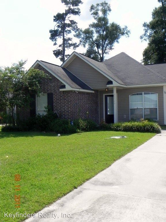 3 br, 2 bath House 23485 Springhill Drive House for Rent in Denham