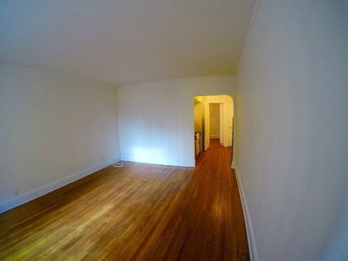 Building Photo - 69 E 79th St