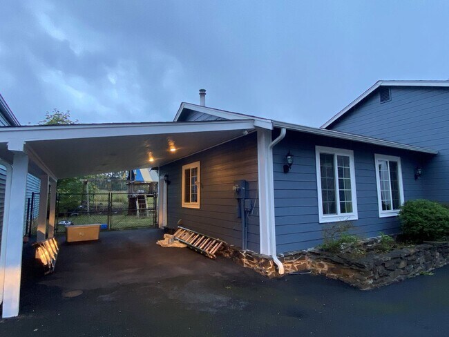 Building Photo - STATUS: UNAVAILABLE; RENTED-  R91J - 126/$...
