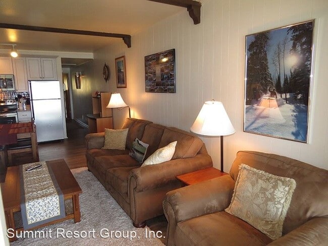 Building Photo - 413 W La Bonte St