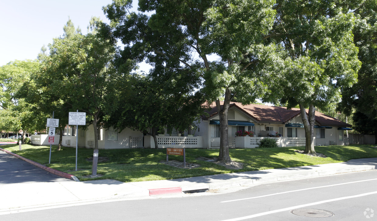 Building Photo - Ridgeview Commons