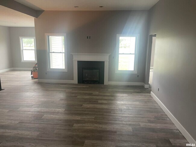 Building Photo - 4519 Castle Pines Dr