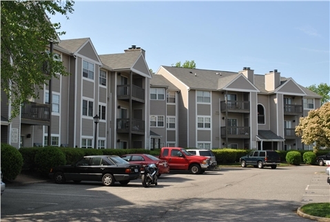 Primary Photo - Hampton Club Condominiums