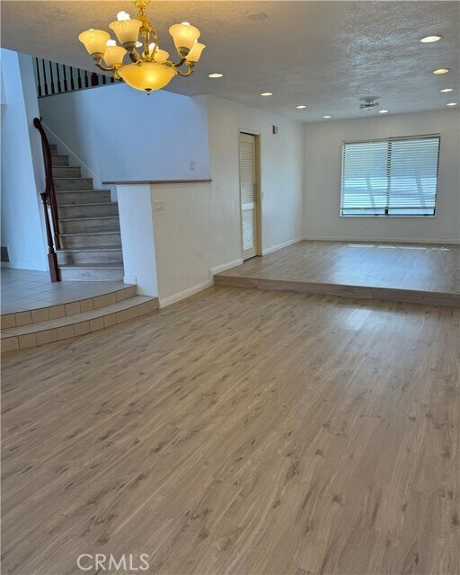 Foto del edificio - 22088 Cedardale Dr