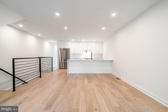 Foto del edificio - 136 Q St NW
