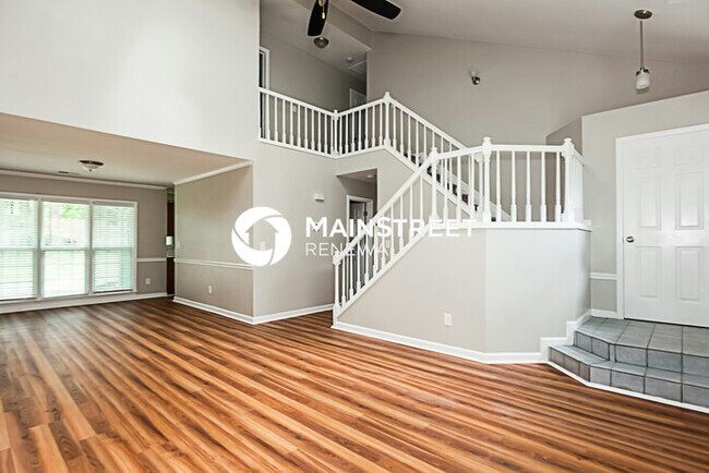Foto del edificio - 3 Bedroom Pet-Friendly Home in Charlotte, NC with Main Street Renewal