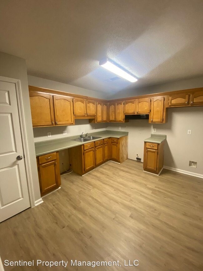 Building Photo - 2 br, 2 bath House - 140 Wingate Circle