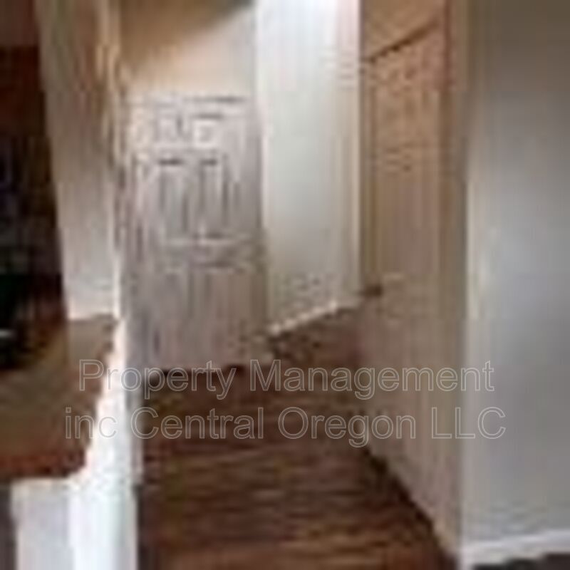 Primary Photo - 119 SW 25th St