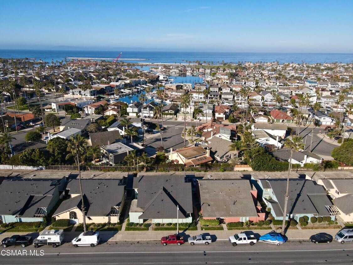 Primary Photo - 3065 E Harbor Blvd