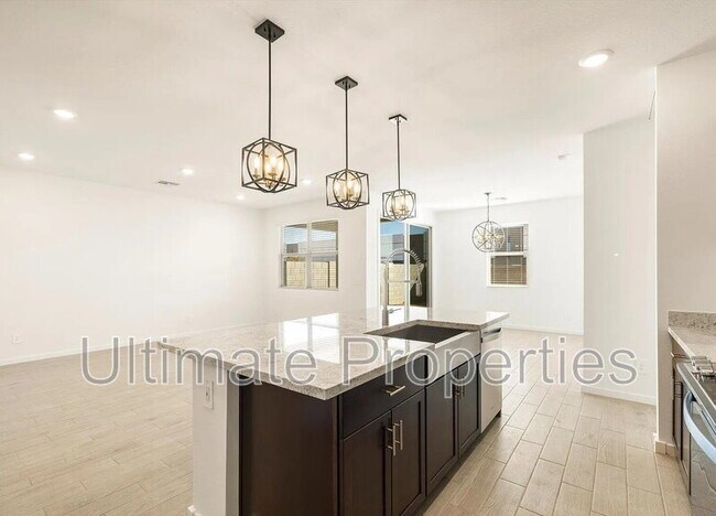 Foto del edificio - 17322 W Eva St