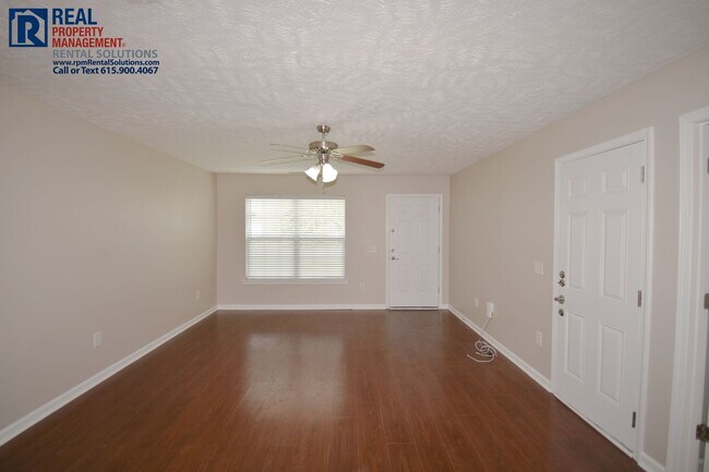Foto del edificio - Adorable 3bd 2ba home with attached garage and fenced in back yard!