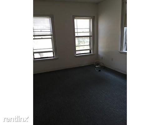 Building Photo - 5 Braemore Rd