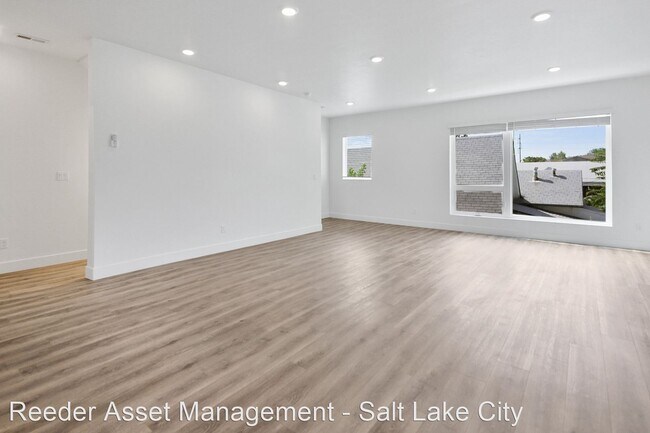 Building Photo - 3 br, 3.5 bath House - 736 South 300 East #B