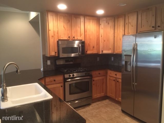 Building Photo - 6310 Locarno Dr