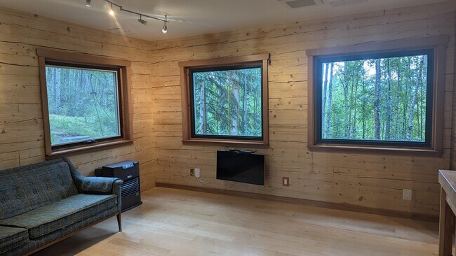 Foto del edificio - 3140 Moose Mountain Rd