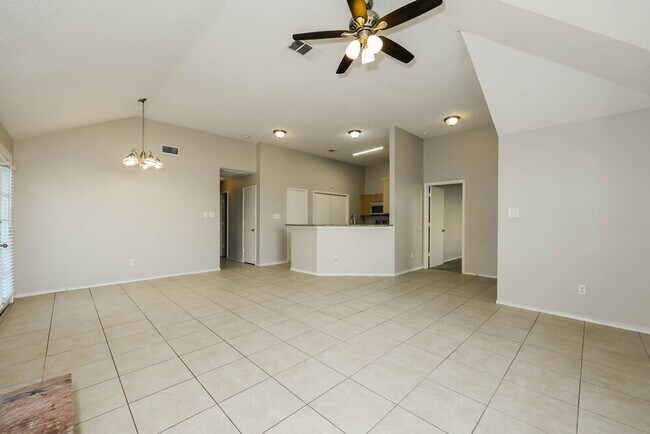 Foto del edificio - 1521 Becky Ln