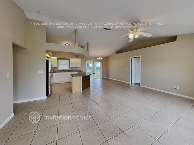 Foto del edificio - 213 SW 25th Ave