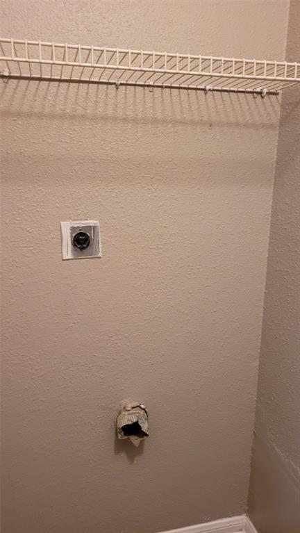 Foto del edificio - 8804 Schick Rd